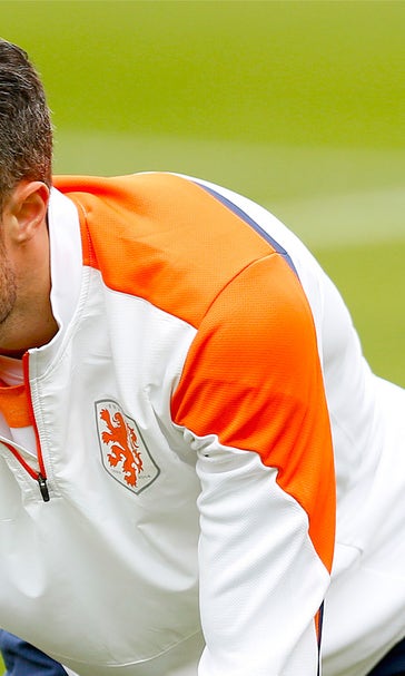 Dutch captain Van Persie in doubt for semi vs. Argentina